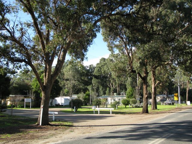 Woodside Central Caravan Park Grounds